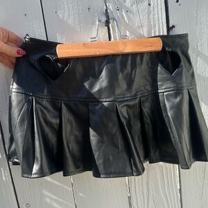 Med Black Pleated Leather Skirt with shorts/ Skort
